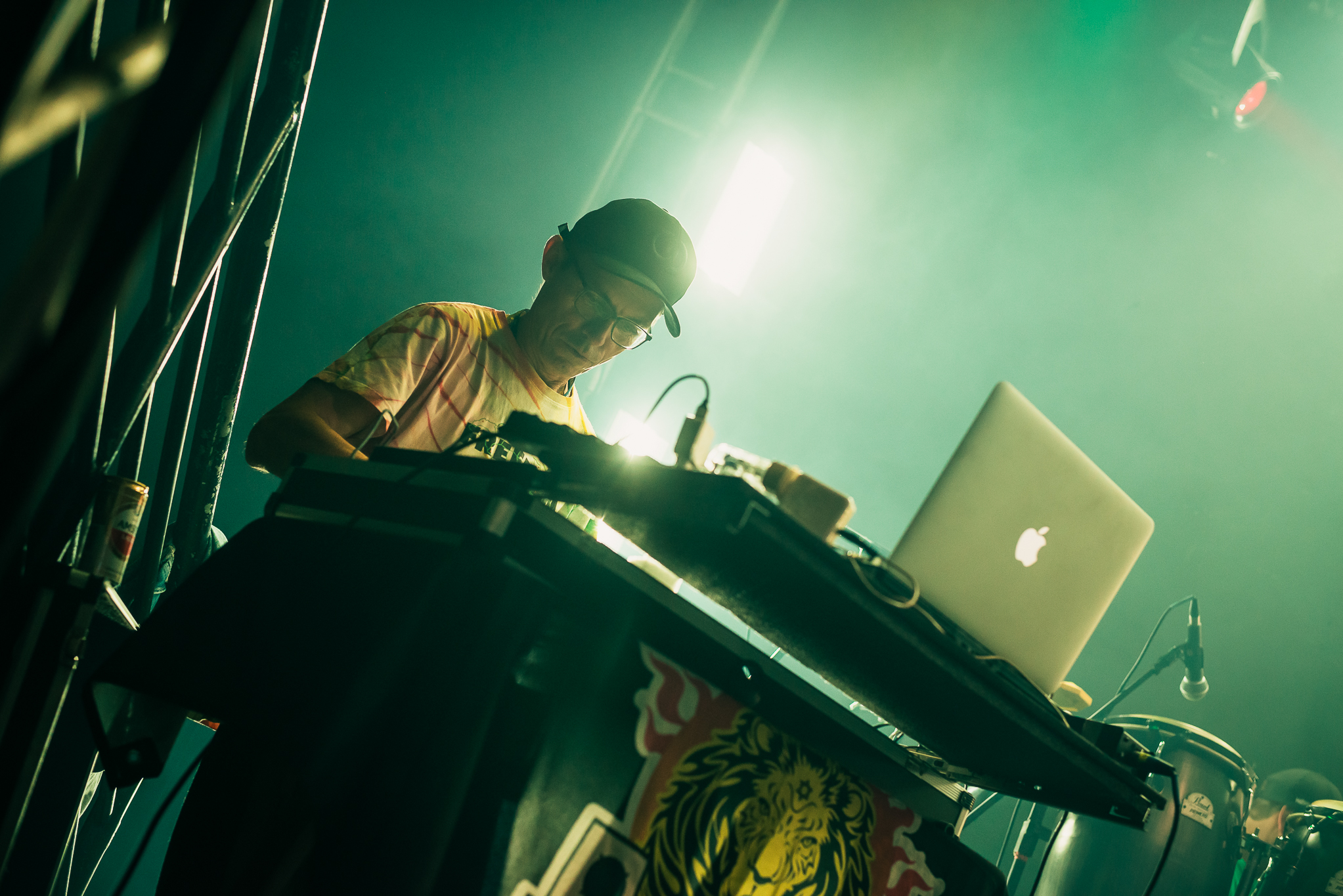  Vibração do Sol / Cross Bar