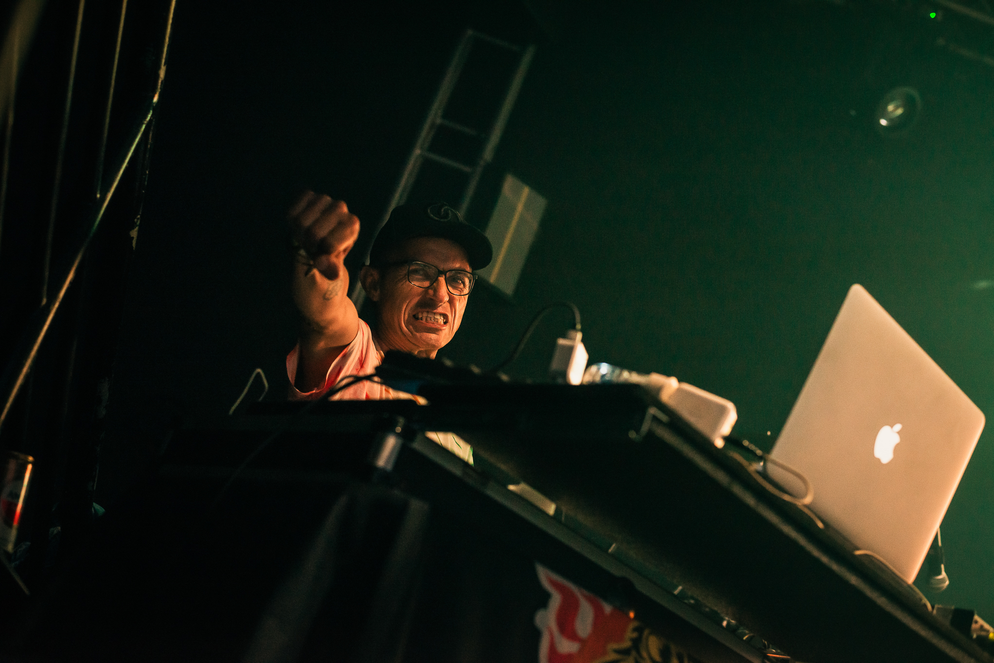  Vibração do Sol / Cross Bar