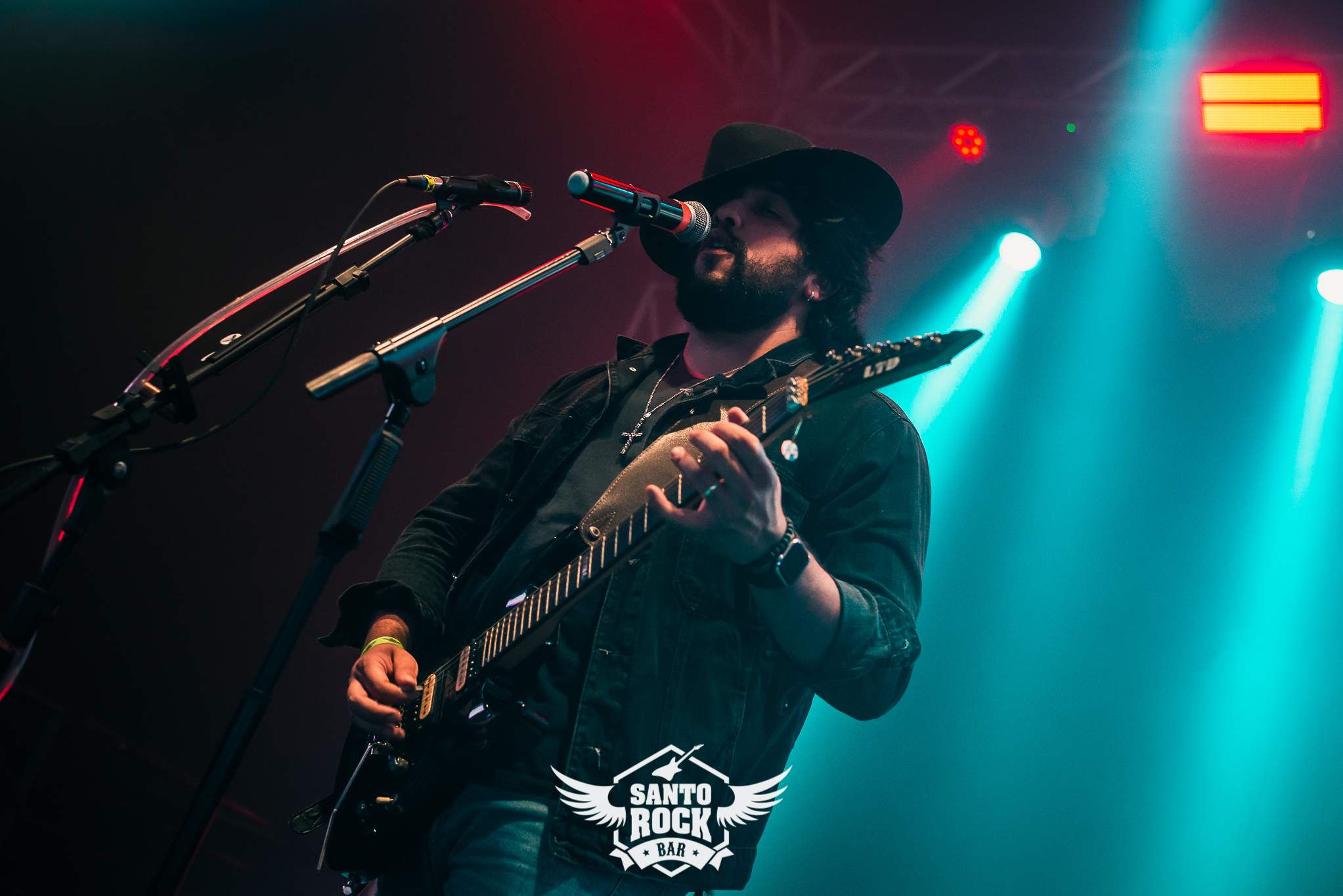 Bon Jovi experience / Use Yours Guns 