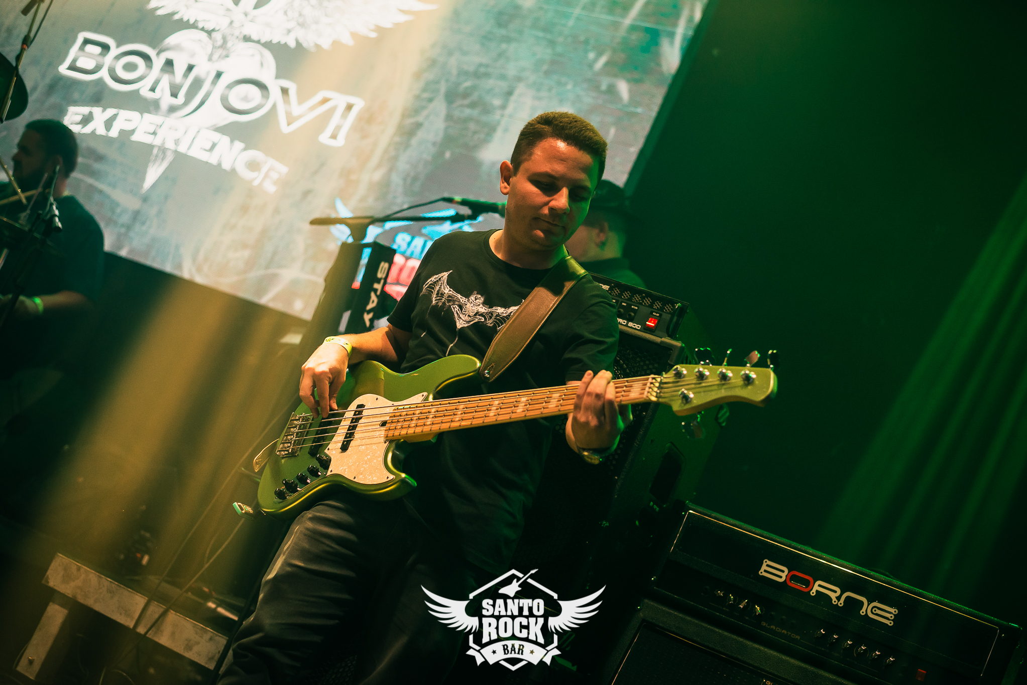 Bon Jovi experience / Use Yours Guns 