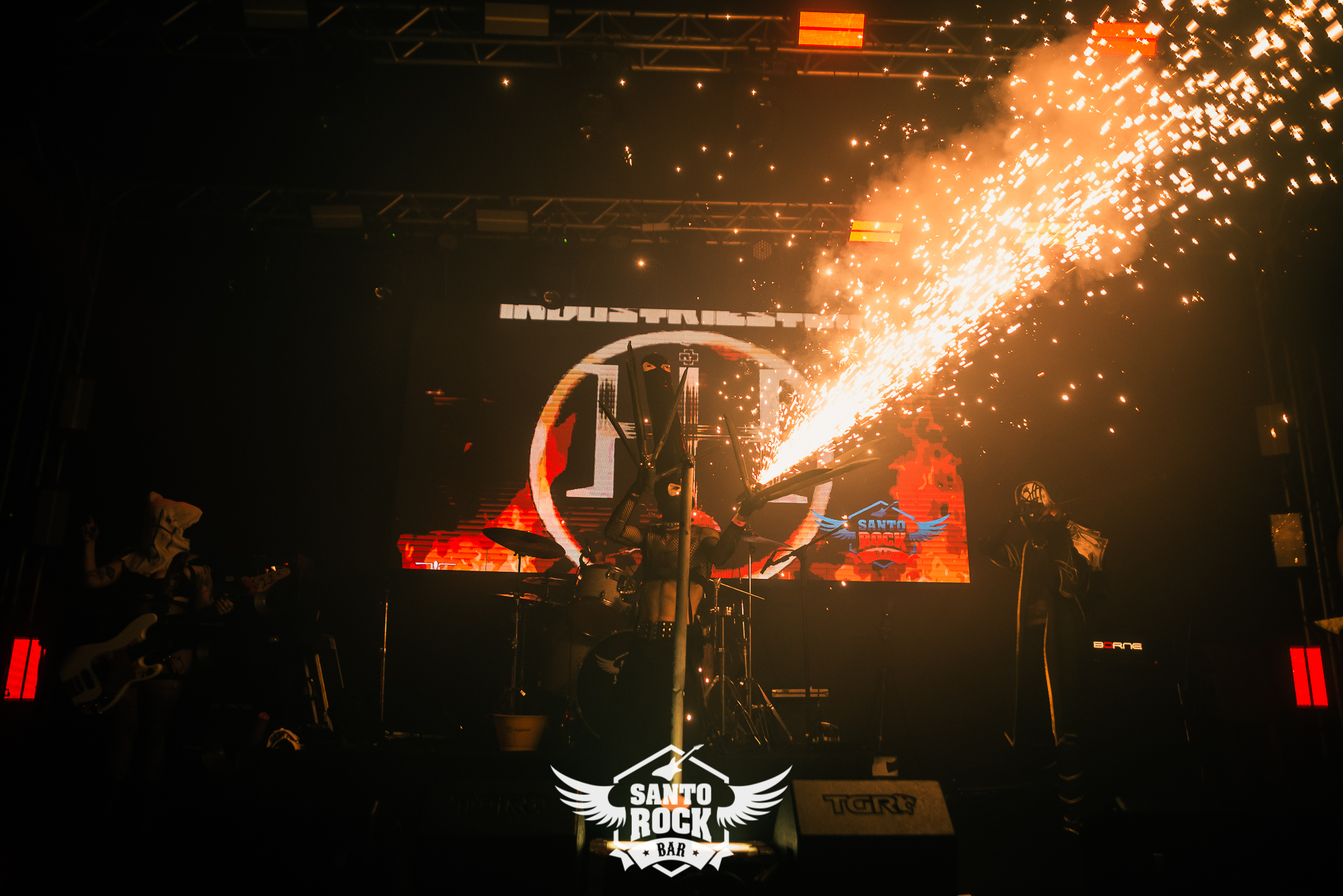 Industriestein / Sleep Token 